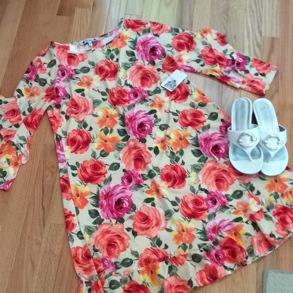 Wilde Dresses & Skirts - Floral Dress By Wilde NWT